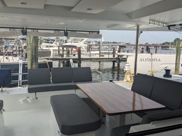 Catamaran Wayfinder available for yacht charter in Bahamas | Yacht4Less