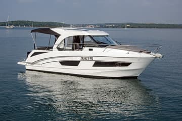 Motorboat Antares 9 charter rental in Croatia | Yacht4Less