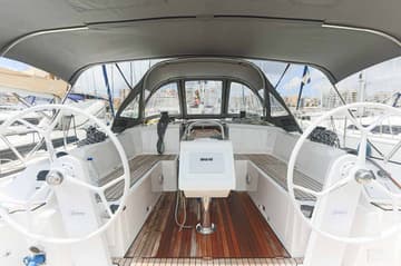 Sailboat Cloud Rider available for yacht charter in Greece | Yacht4Less