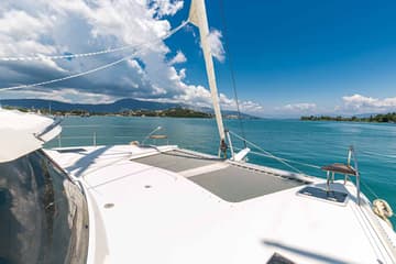 Best Price for a Catamaran Servus rental in Greece | Yacht4Less