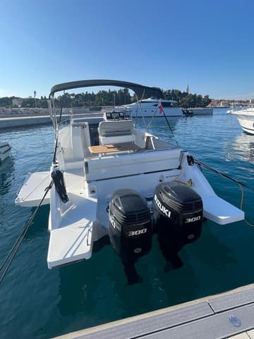 Best Price for a Motorboat Flyer 9 rental in Croatia | Yacht4Less
