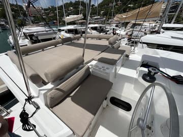 Best Price for a Catamaran LUTH rental in Mexico | Yacht4Less