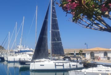 Sailboat The song is you charter rental in Italy | Yacht4Less
