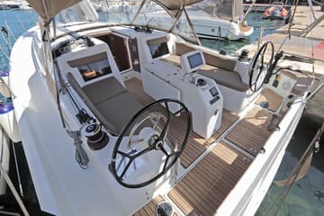 Best Price for a Sailboat Paris rental in Greece | Yacht4Less