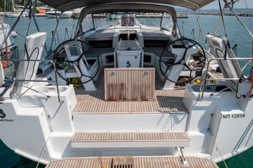 Sailboat Aloha available for yacht charter in Greece | Yacht4Less