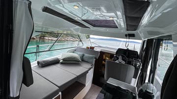 Motorboat Arya available for yacht charter in Croatia | Yacht4Less