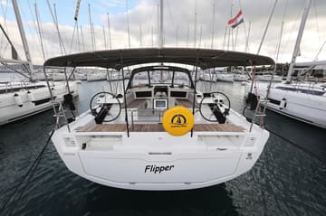 Sailboat Flipper charter rental in Croatia | Yacht4Less