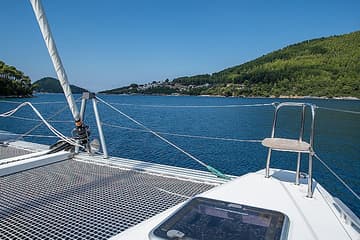 Catamaran Zaki available for yacht charter in Greece | Yacht4Less
