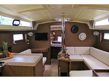 Best Price for a Sailboat Diamanti I rental in Greece | Yacht4Less