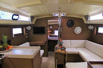 Sailboat Diamanti II available for yacht charter in Greece | Yacht4Less