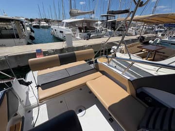 Motorboat Sky available for yacht charter in Croatia | Yacht4Less