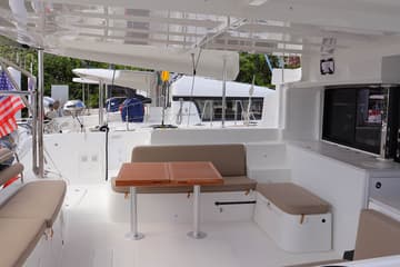Best Price for a Catamaran Piece of Mind rental in BVI | Yacht4Less