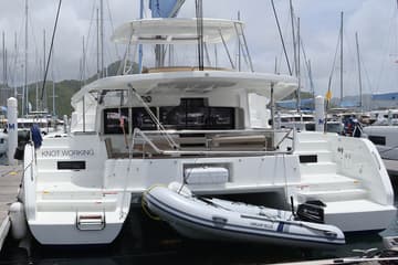 Catamaran Knot Working available for yacht charter in BVI | Yacht4Less