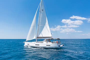 Sailboat SPLASH available for yacht charter in Greece | Yacht4Less