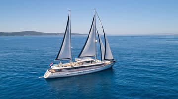 Motorboat Omnia available for yacht charter in Croatia | Yacht4Less