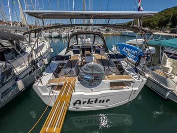 Sailboat Arktur charter rental in Croatia | Yacht4Less