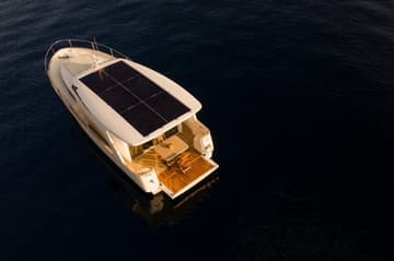 Motorboat Ondine available for yacht charter in Croatia | Yacht4Less