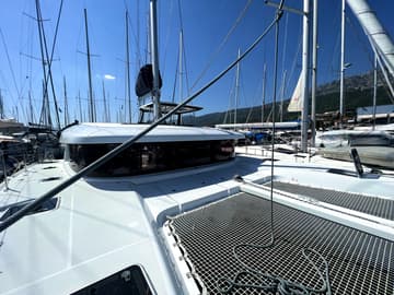 Catamaran Bendmill available for yacht charter in Croatia | Yacht4Less