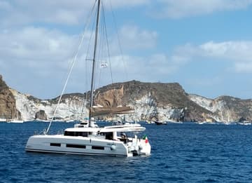 Catamaran Sonia available for yacht charter in Italy | Yacht4Less