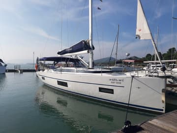 Sailboat Southern Star charter rental in Thailand | Yacht4Less