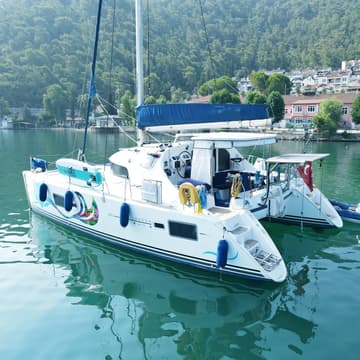 Best Price for a Catamaran Aloha rental in Turkey | Yacht4Less