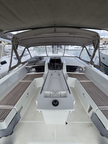 Sailboat PEONY available for yacht charter in Italy | Yacht4Less