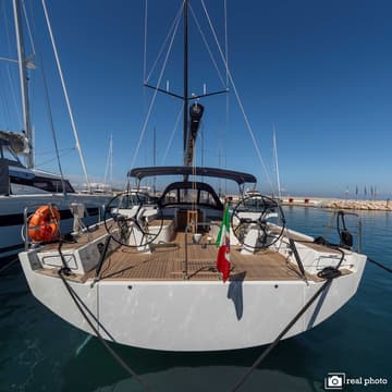 Sailboat Avalon available for yacht charter in Italy | Yacht4Less