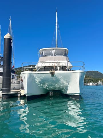 Best Price for a Power Catamaran PLUTON_DB rental in Australia | Yacht4Less