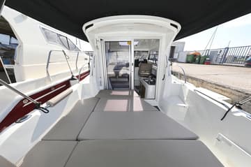 Motorboat Angela available for yacht charter in Croatia | Yacht4Less