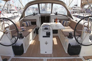Sailboat Crane available for yacht charter in Greece | Yacht4Less