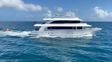 Best Price for a Luxury Yacht North Seven Liveaboard rental in Maldives | Yacht4Less