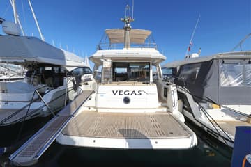 Motorboat Vegas charter rental in Croatia | Yacht4Less