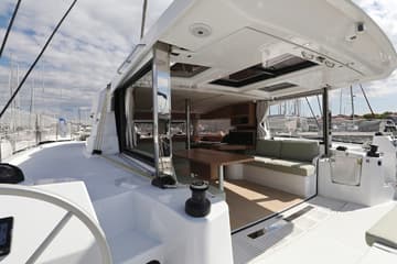 Best Price for a Catamaran Starseeker rental in Croatia | Yacht4Less