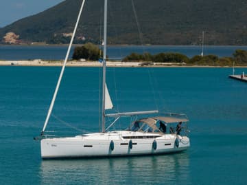 Sailboat Sirius charter rental in Greece | Yacht4Less