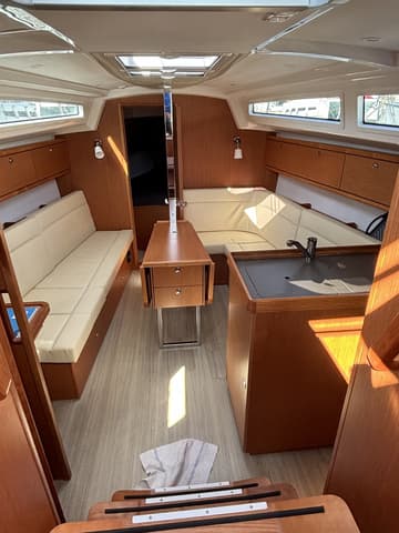 Sailboat 3 Lune available for yacht charter in Croatia | Yacht4Less