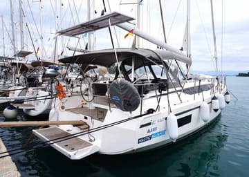 Sailboat Alexis available for yacht charter in Greece | Yacht4Less