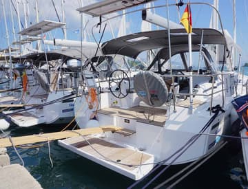 Sailboat Elaia available for yacht charter in Greece | Yacht4Less