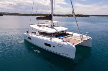 Catamaran Mare Tiempo charter rental in Croatia | Yacht4Less