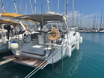 Sailboat KONSTANTINOS IV charter rental in Greece | Yacht4Less