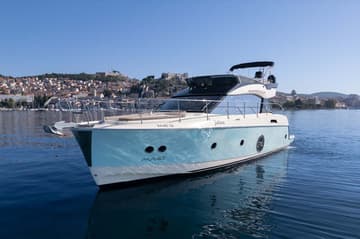 Motorboat Victory charter rental in Croatia | Yacht4Less