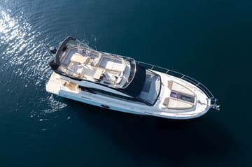 Motorboat Victory available for yacht charter in Croatia | Yacht4Less