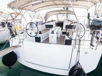 Sailboat Georgia charter rental in Greece | Yacht4Less