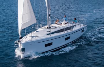 Sailboat Aurora charter rental in Greece | Yacht4Less