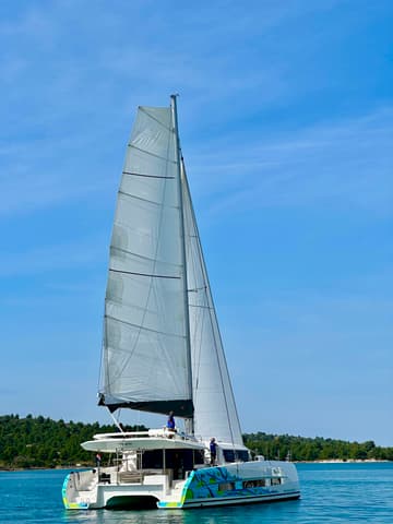 Best Price for a Catamaran Mojito rental in Croatia | Yacht4Less