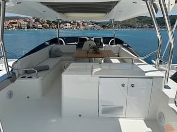 Motorboat Nereide available for yacht charter in Croatia | Yacht4Less