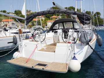 Sailboat Tortuga available for yacht charter in Croatia | Yacht4Less