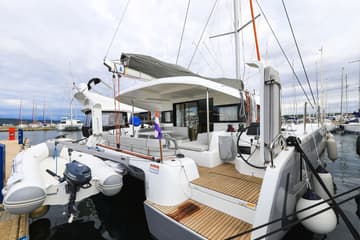 Catamaran Windhunter charter rental in Croatia | Yacht4Less