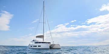 Catamaran Hawaii 5-0 available for yacht charter in Greece | Yacht4Less