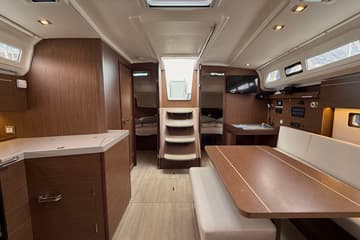 Sailboat Hera available for yacht charter in Croatia | Yacht4Less