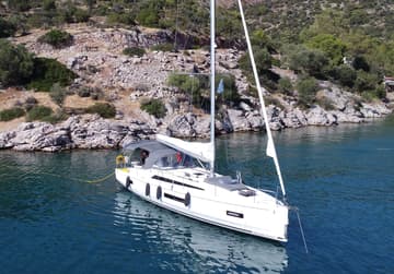 Sailboat Escape available for yacht charter in Greece | Yacht4Less